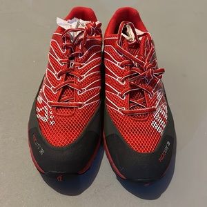 inov8 ROCKLITE 285 shoes - NEW!